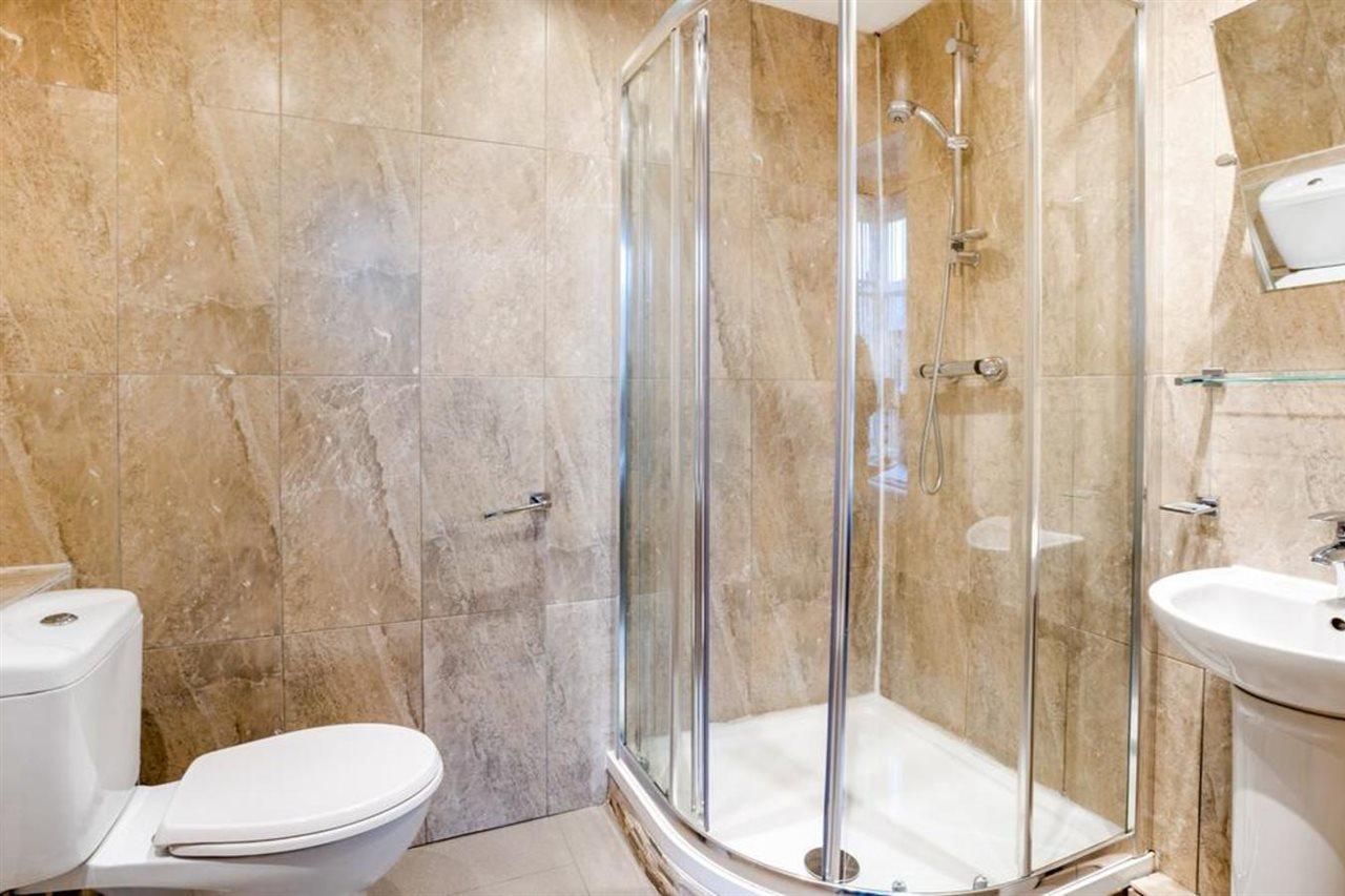 Onslow 3* Glasgow