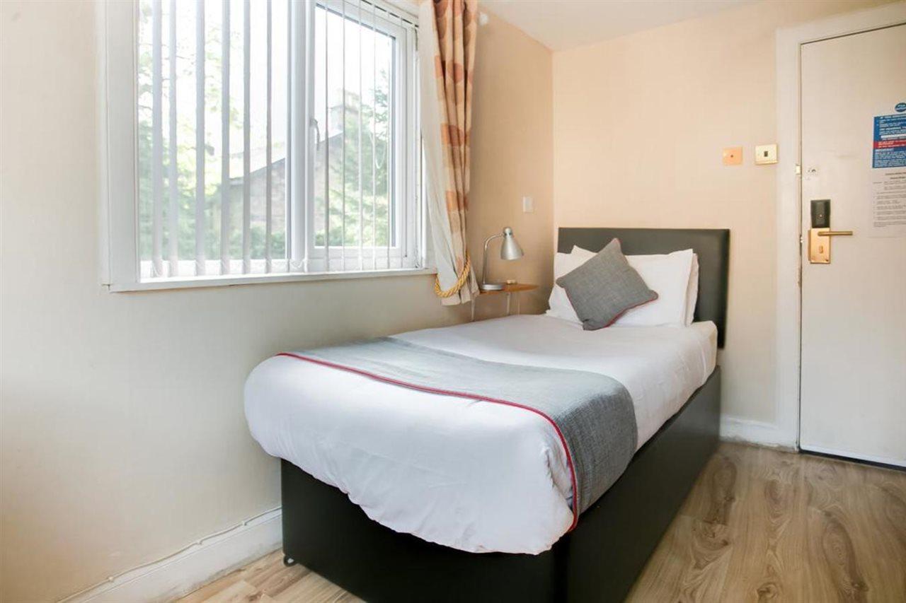 Onslow 3* Glasgow