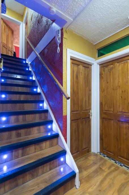 Luxurious Near Charing Cross Guest house *