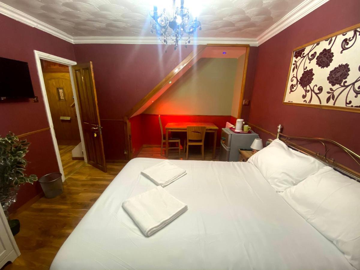 Luxurious Near Charing Cross *
