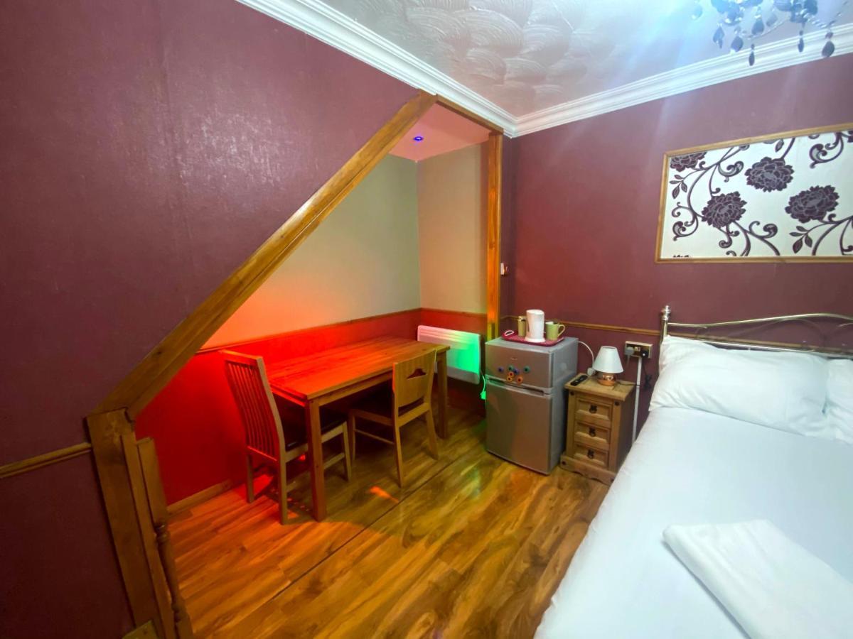 Luxurious Near Charing Cross Guest house Glasgow