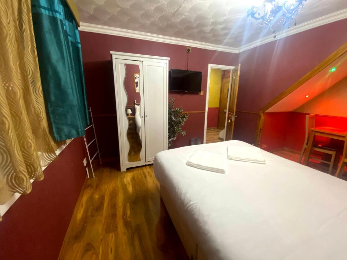 Guest house Luxurious Near Charing Cross *