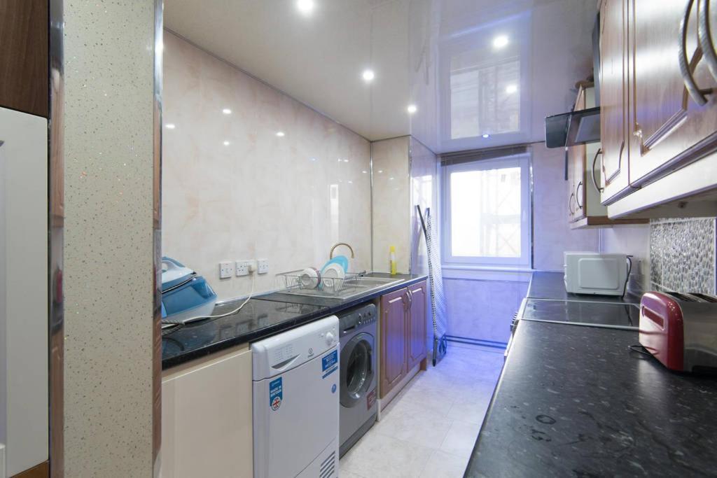 Guest house Luxurious Near Charing Cross Glasgow