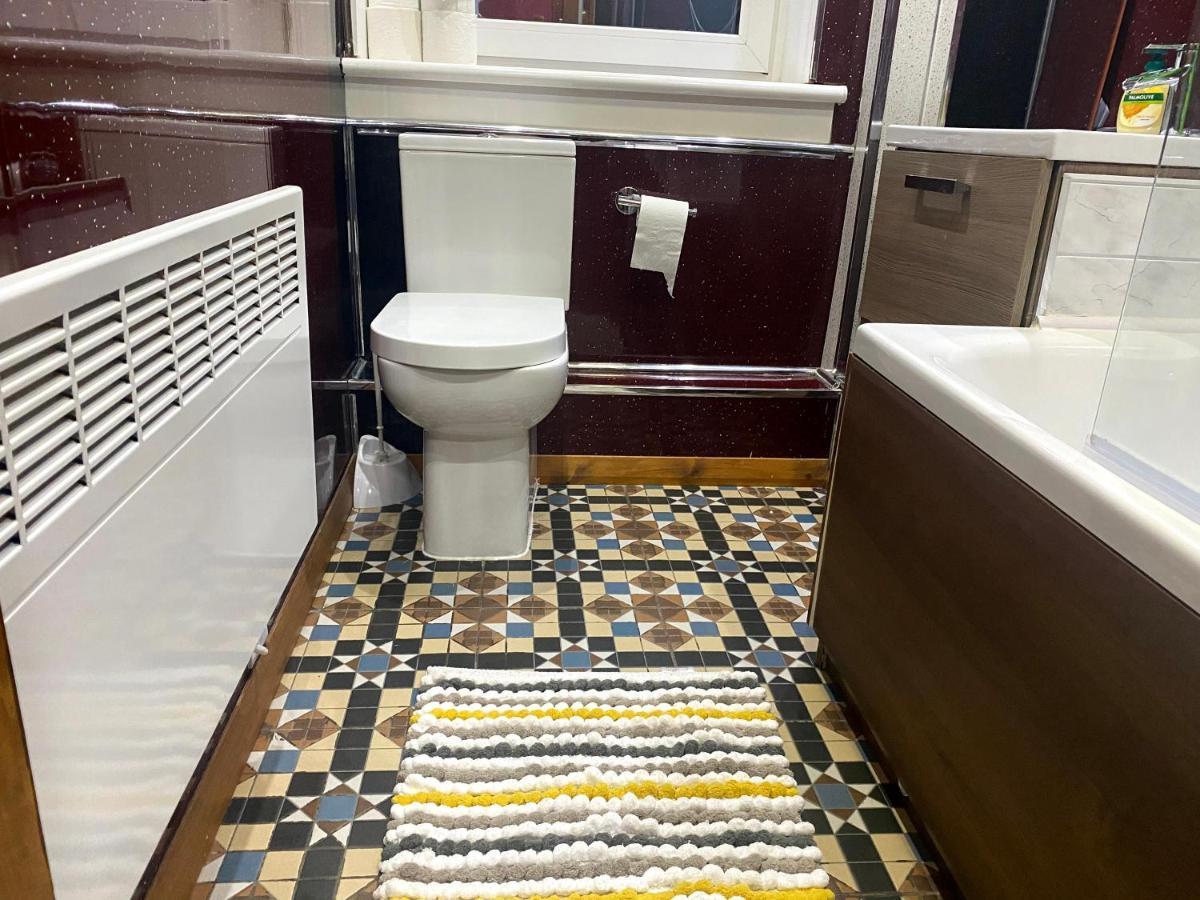 Luxurious Near Charing Cross Guest house *