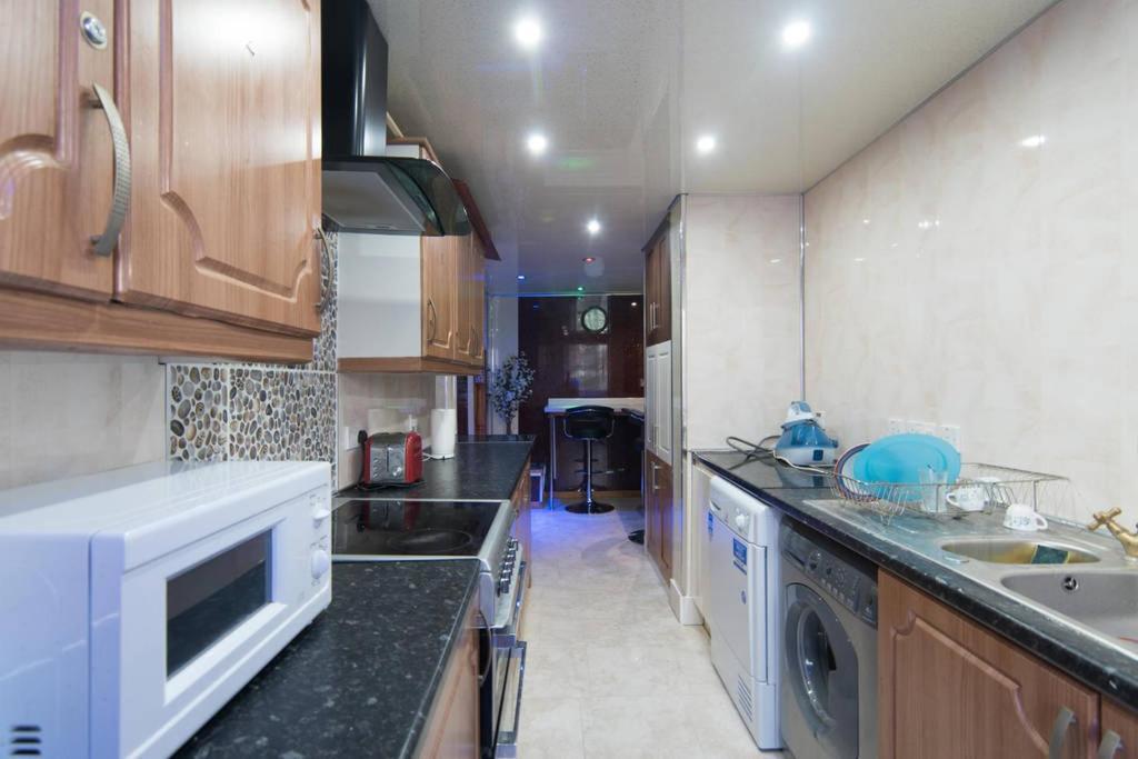 Luxurious Near Charing Cross * Glasgow