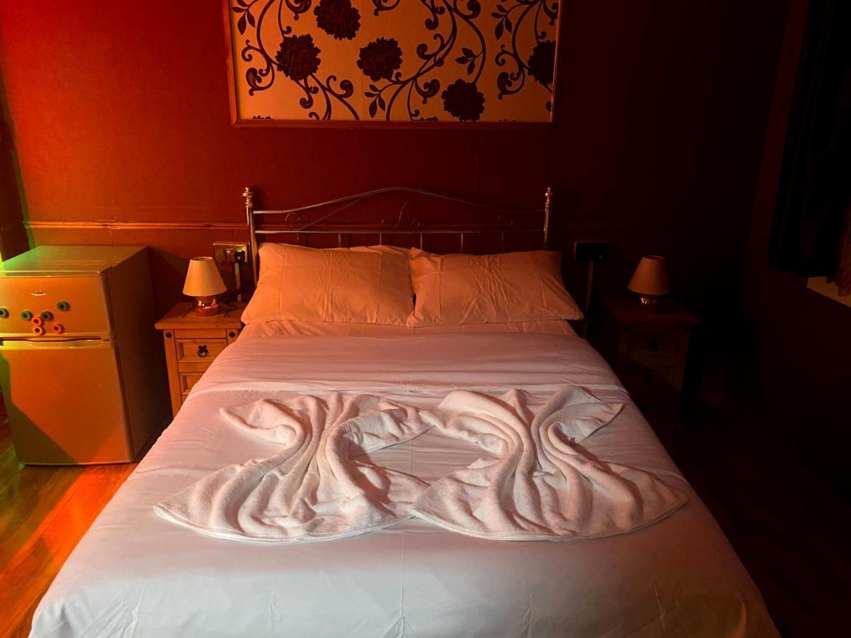Luxurious Near Charing Cross Guest house