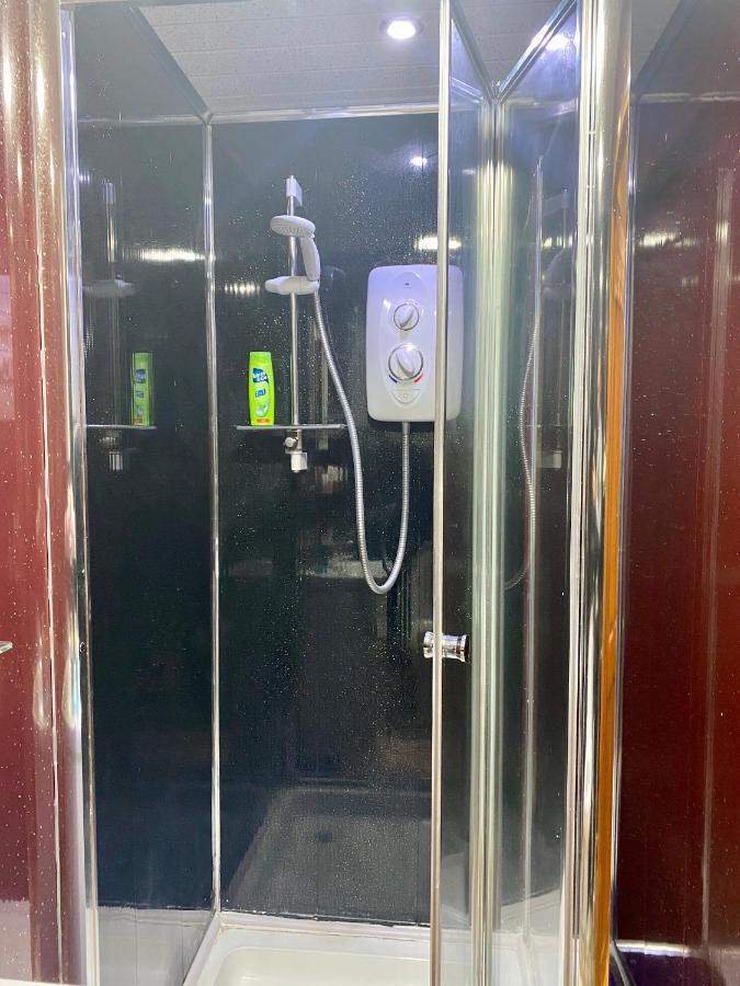 Luxurious Near Charing Cross Guest house