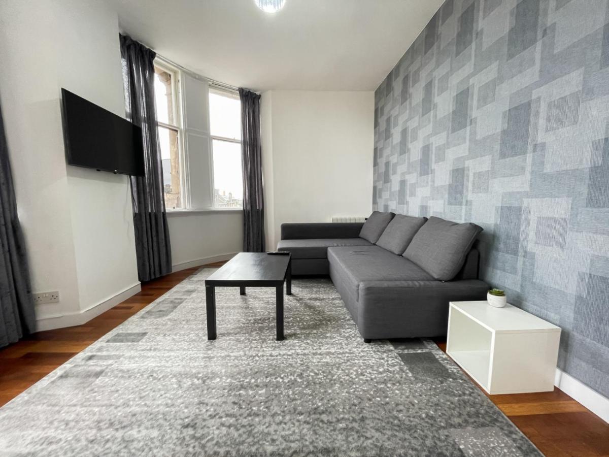 Renovated 1 Bedroom Next To Centre Apartment