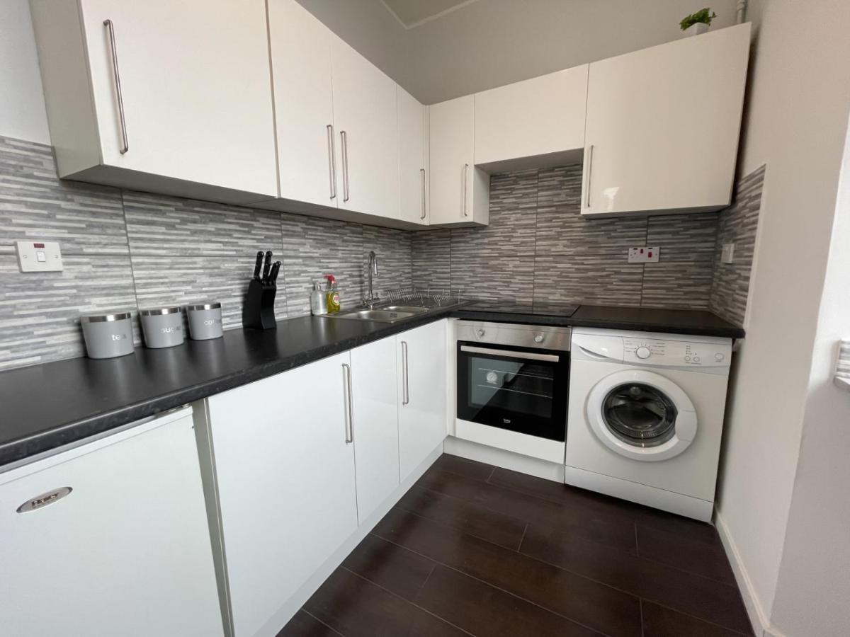 Renovated 1 Bedroom Next To Centre Apartment Glasgow
