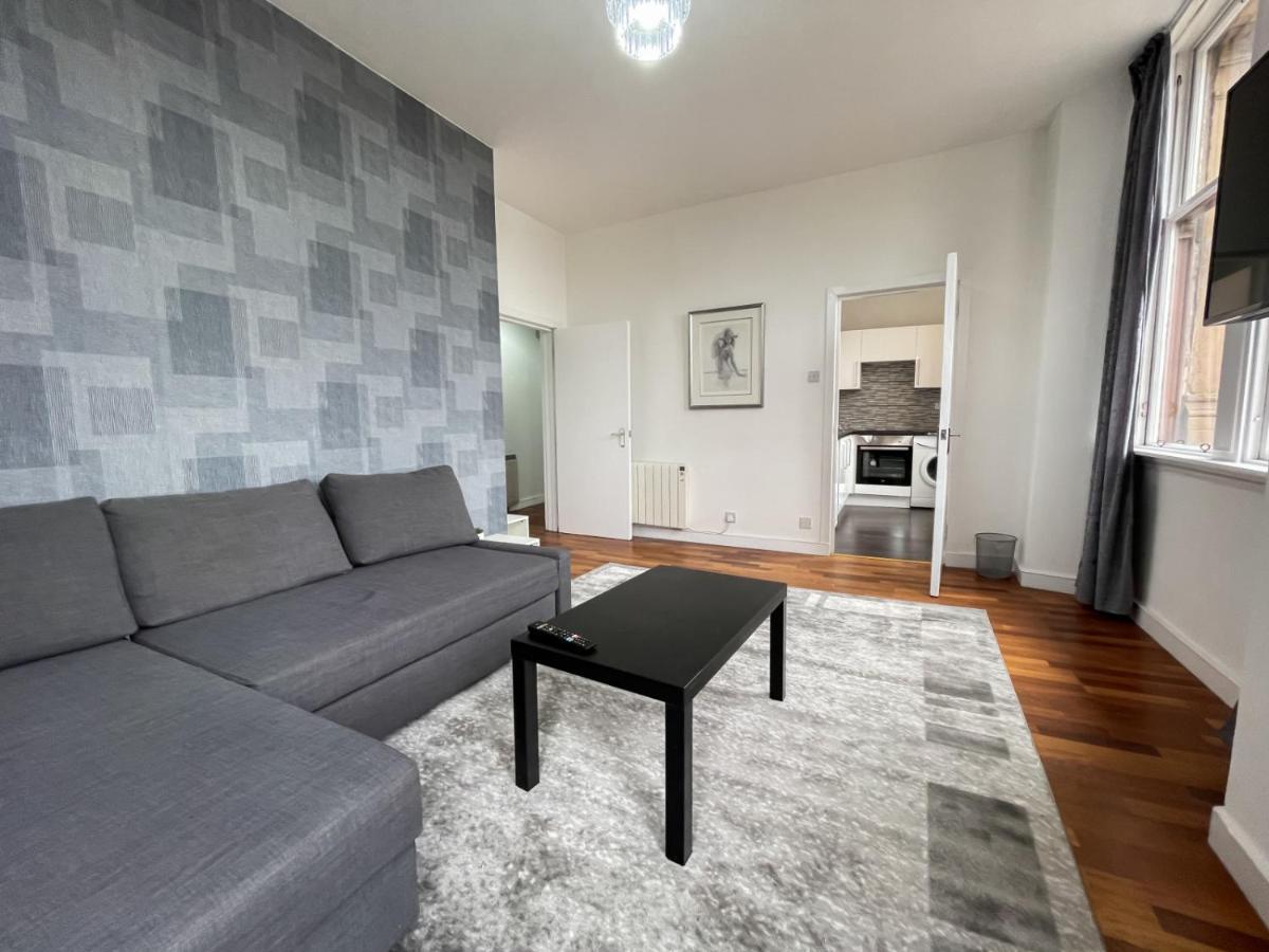Renovated 1 Bedroom Next To Centre Apartment Glasgow