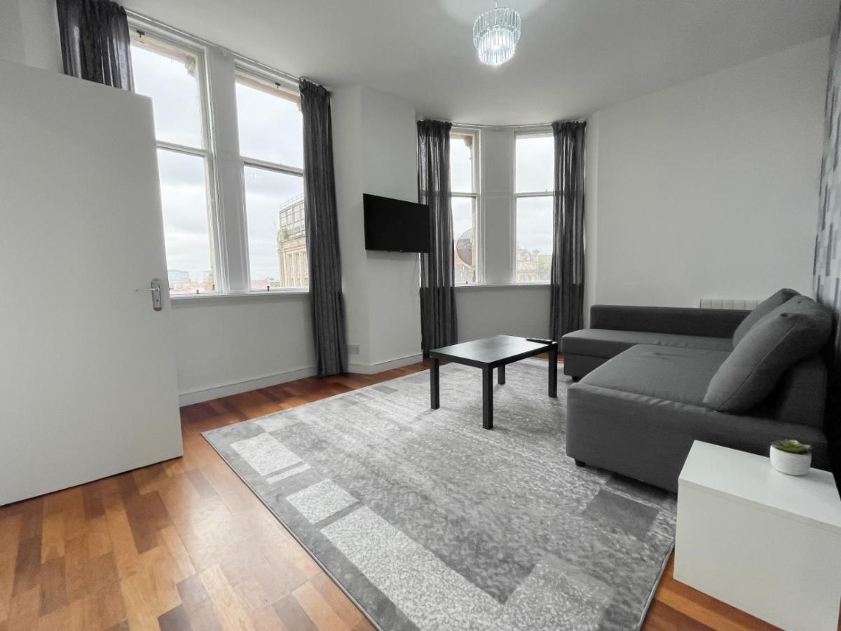 Renovated 1 Bedroom Next To Centre