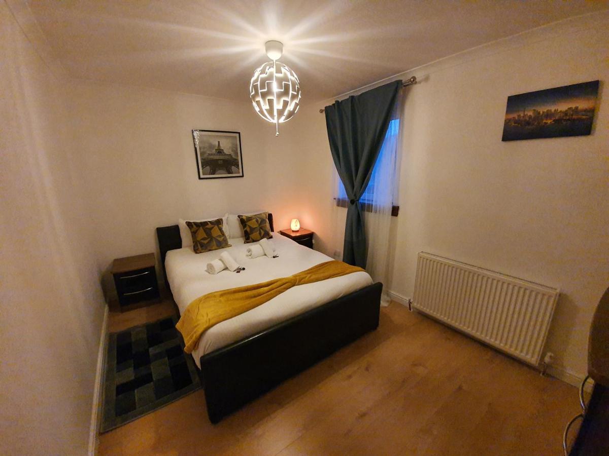 Modern House Close To * Glasgow
