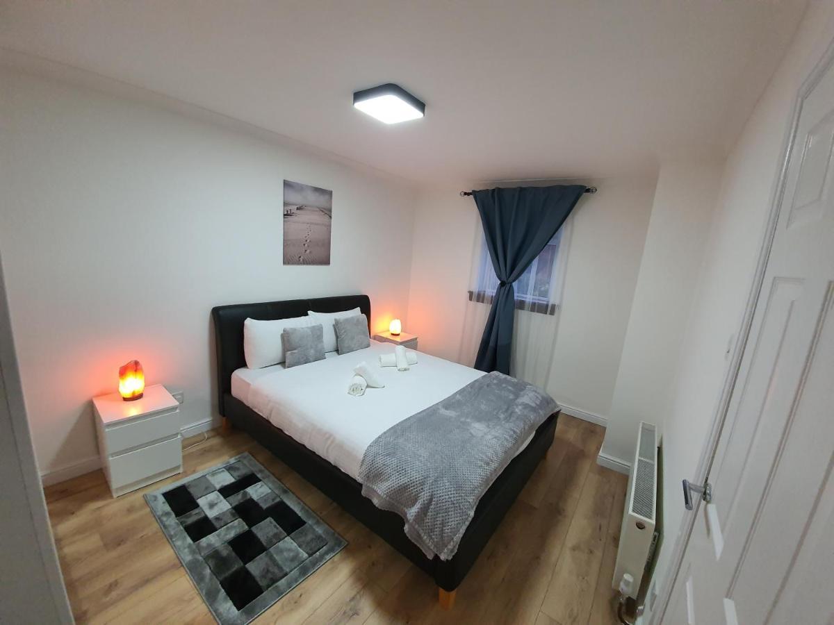 Modern House Close To * Glasgow
