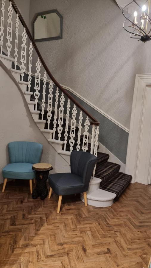 Hampton Court - Centre 3* Glasgow