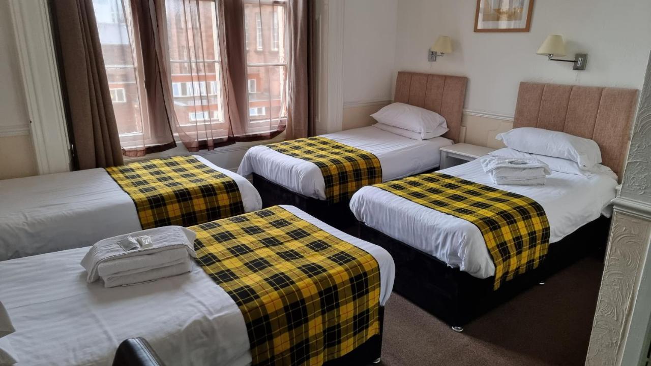 Hampton Court - Centre Glasgow