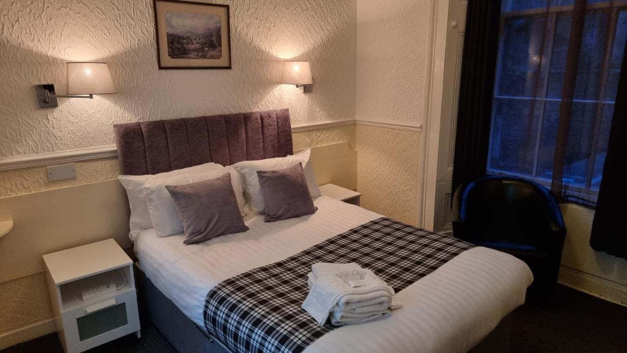 Hampton Court - Centre Guest house 3*