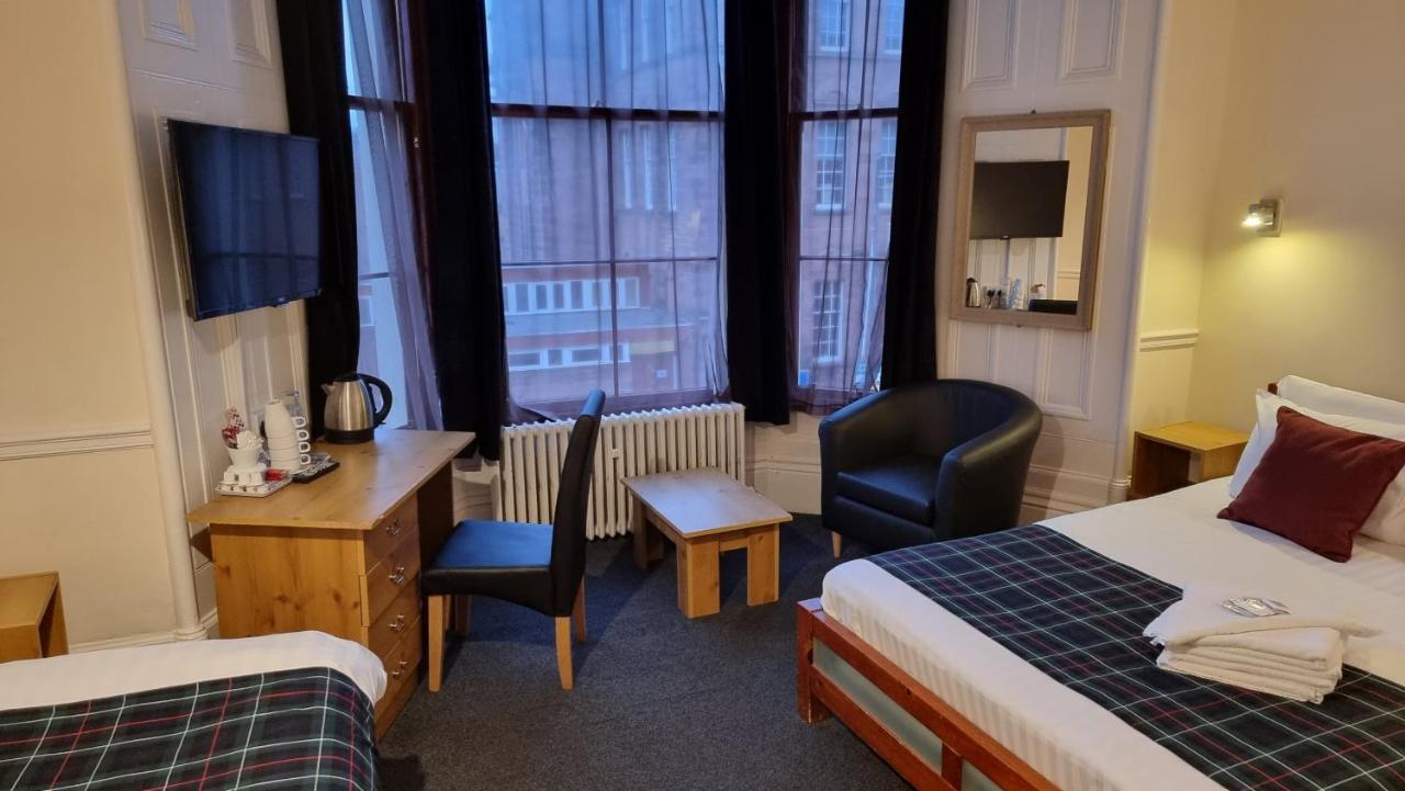 Hampton Court - Centre Guest house 3*