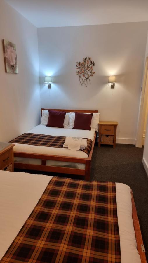 Hampton Court - Centre Guest house 3*