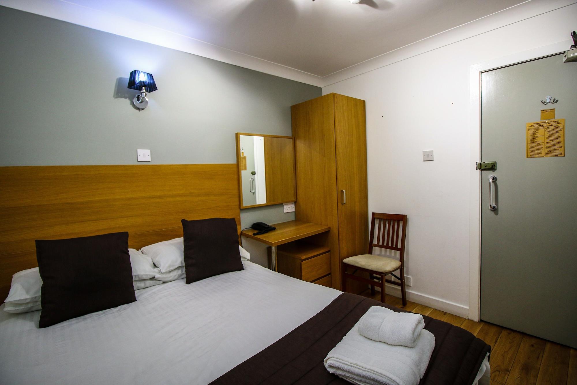 Guest house Charing Cross 3*