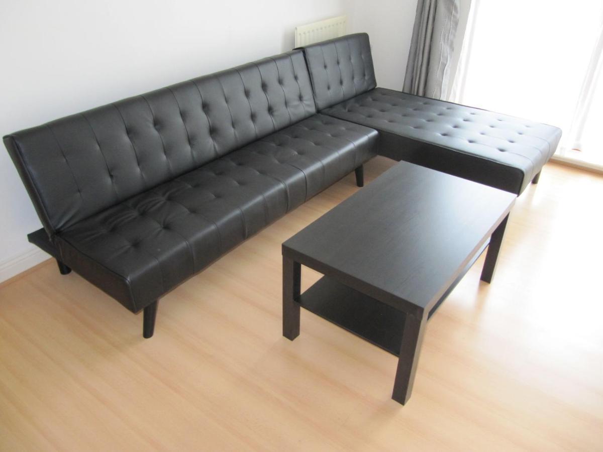 Cozy Off Road 2 Bedroom With Free Wi-fi And Private Parking