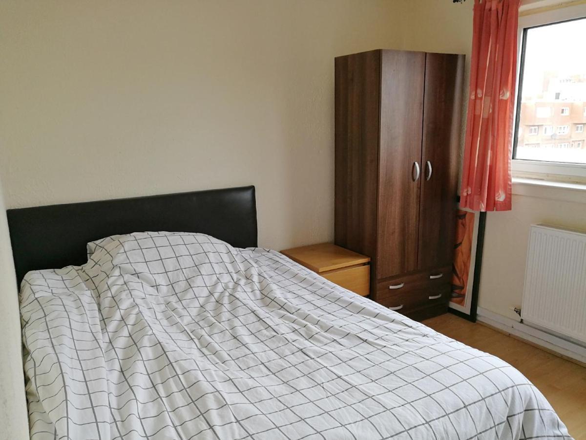 A Double Bedroom Near Centre Not In Great Condition Suitable For Short Guest house *