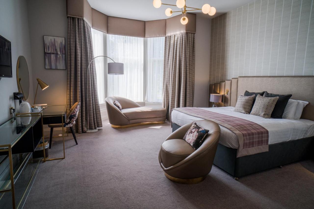 Number 10 Hotel