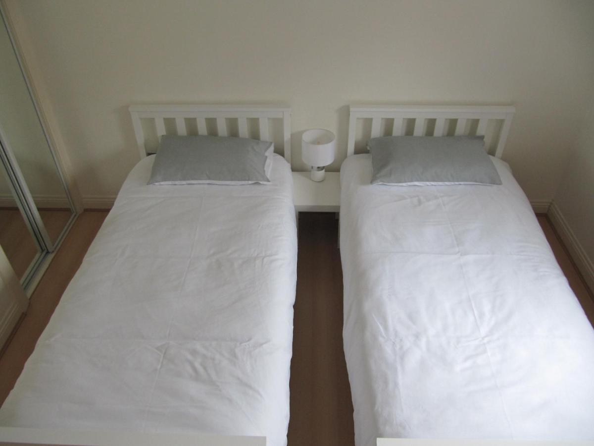 Cozy Off Road 2 Bedroom With Free Wi-fi And Private Parking