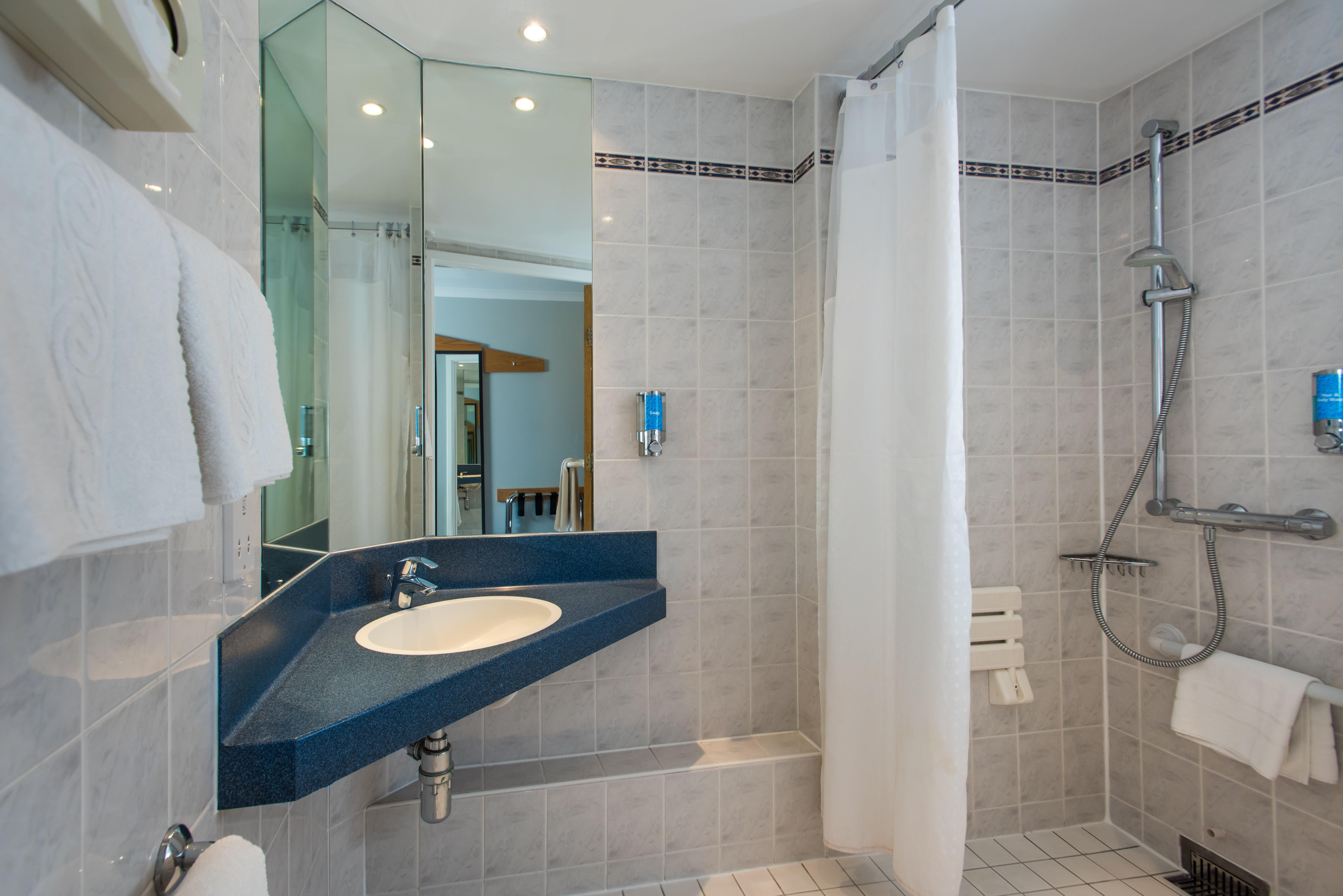 Express - - Ctr Riverside By Ihg Hotel 3*