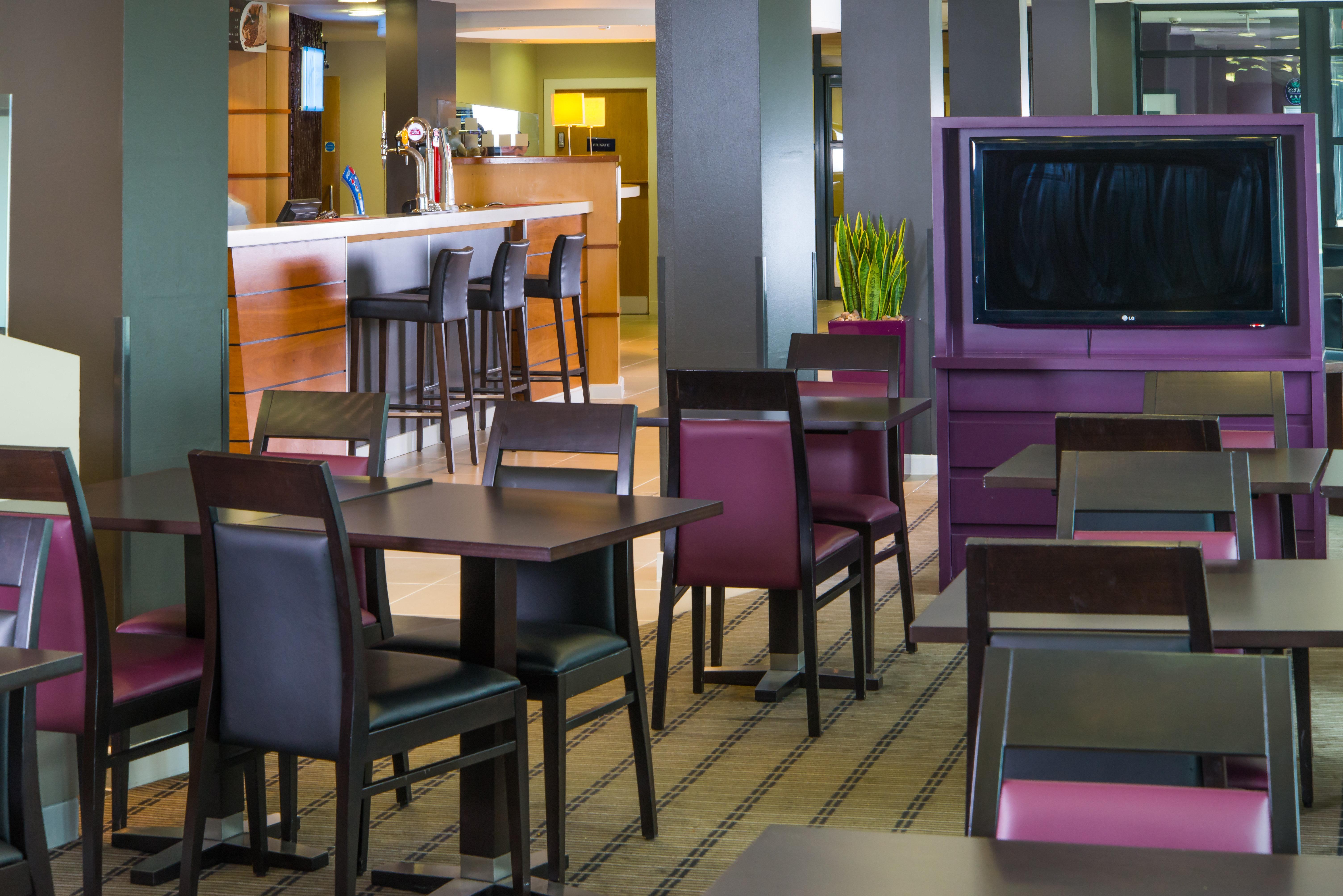 Express - - Ctr Riverside By Ihg