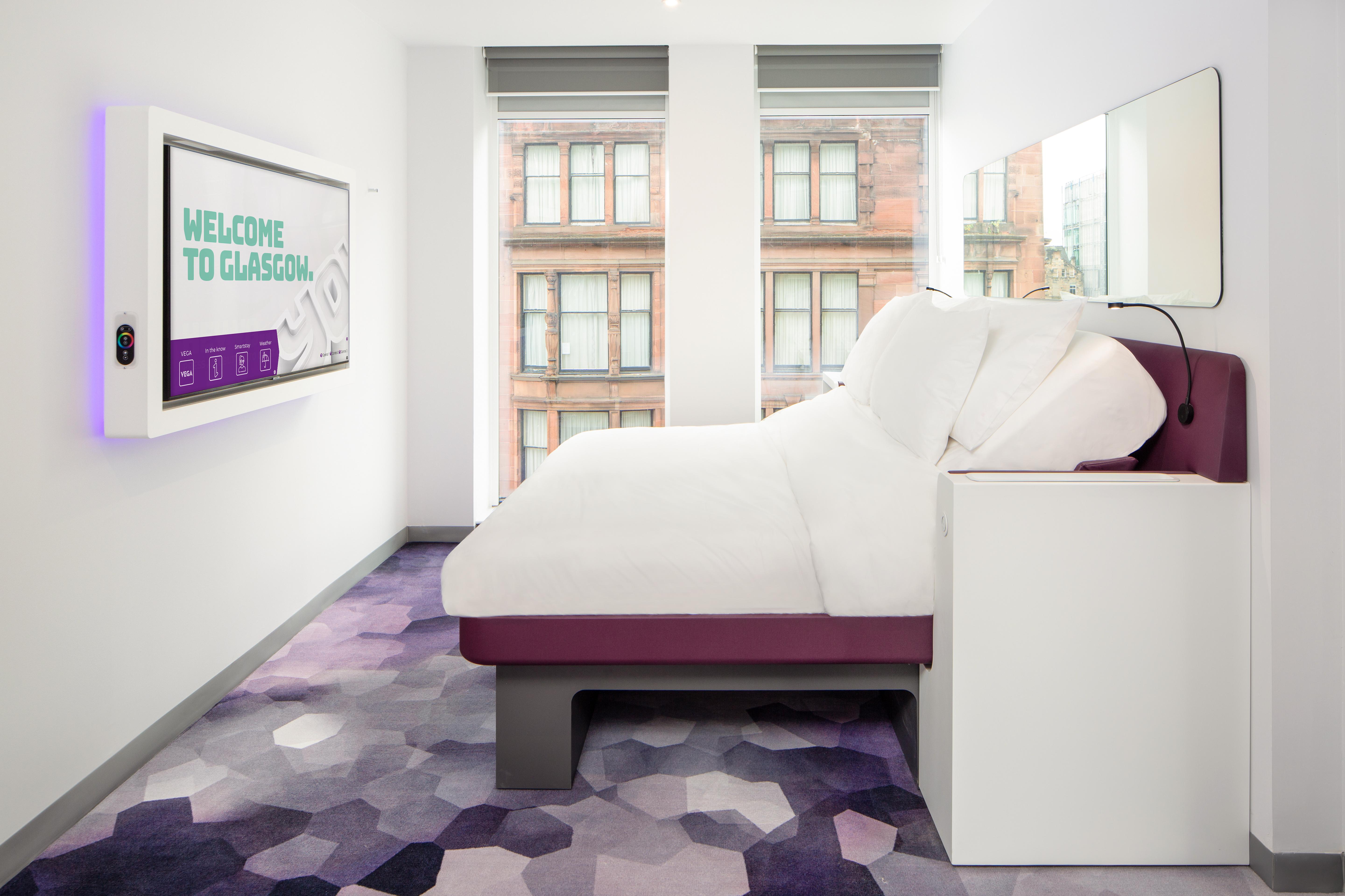 Yotel 4*