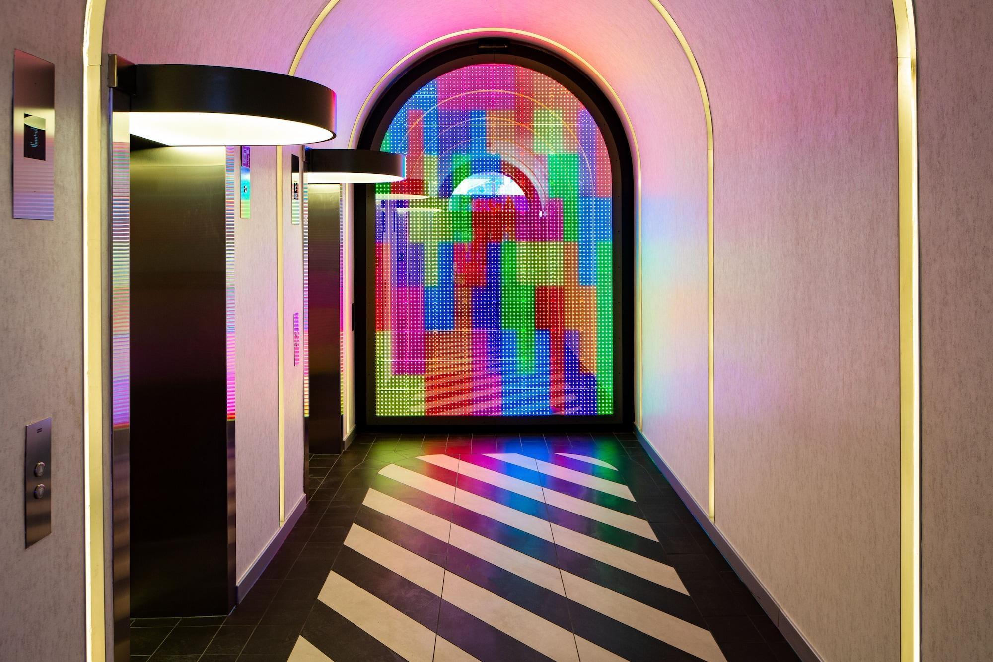 Yotel Hotel
