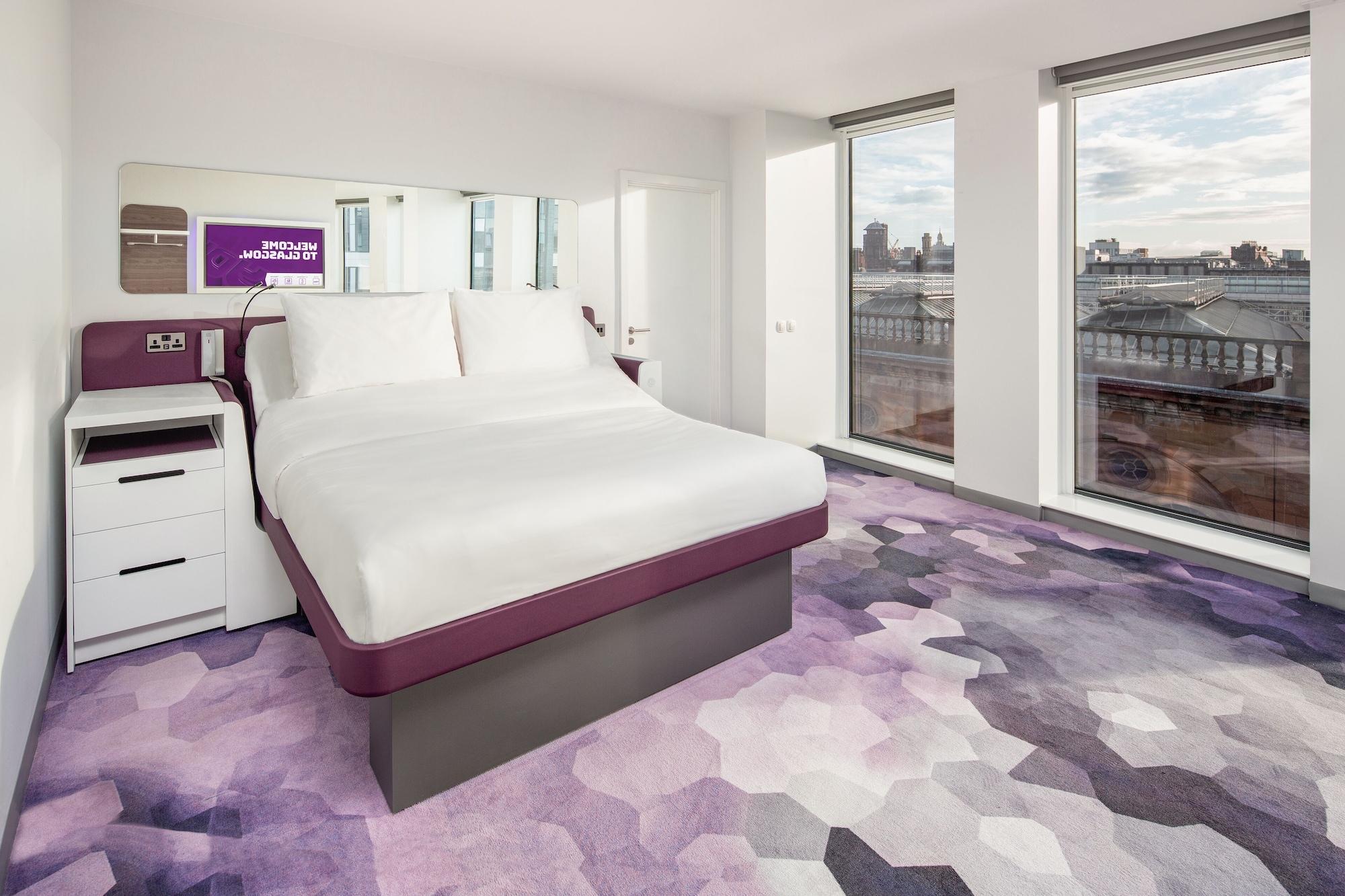 Yotel 4*
