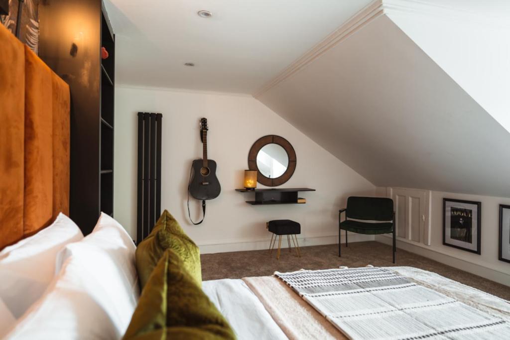 The West End Loft - 5* Retreat - Private Parking! Glasgow