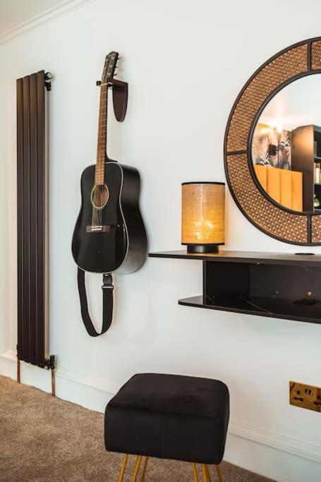 The West End Loft - 5* Retreat - Private Parking! Apartment Glasgow