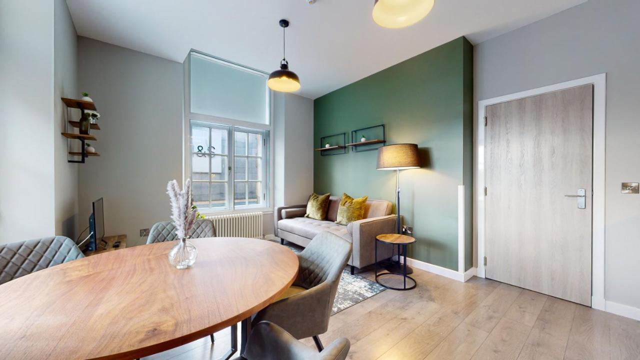 Apartment Glassford