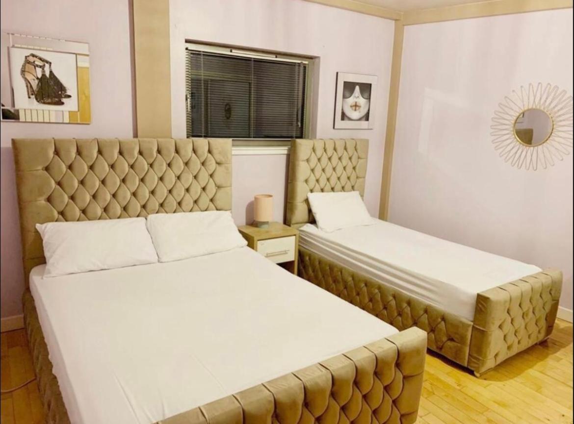 Designer Penthouse With Riverviews - G1 Centre, 3 Bedrooms, 2 Bathrooms, 1 Living / Kitchen. Full Floor, Wrap Around Terrace, Panoramic Views, Off Station / Buchanan Street Apartment
