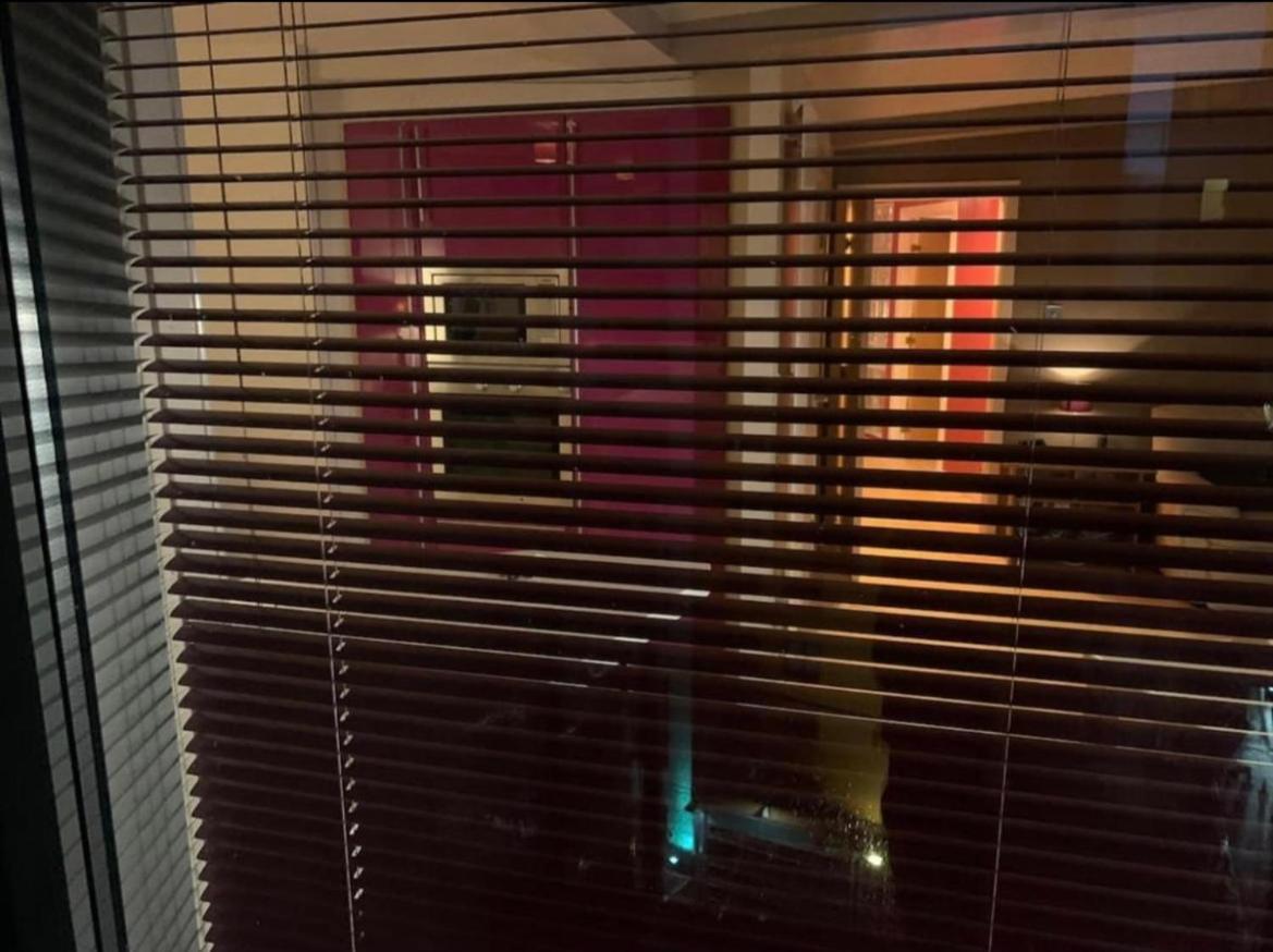 Designer Penthouse With Riverviews - G1 Centre, 3 Bedrooms, 2 Bathrooms, 1 Living / Kitchen. Full Floor, Wrap Around Terrace, Panoramic Views, Off Station / Buchanan Street * Glasgow