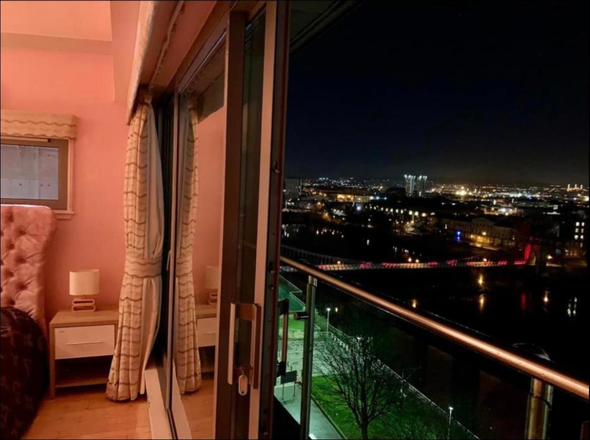 Designer Penthouse With Riverviews - G1 Centre, 3 Bedrooms, 2 Bathrooms, 1 Living / Kitchen. Full Floor, Wrap Around Terrace, Panoramic Views, Off Station / Buchanan Street Glasgow