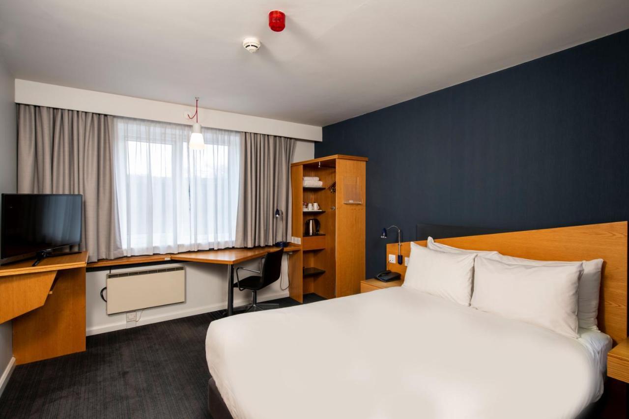 Express - - Ctr Riverside By Ihg Hotel