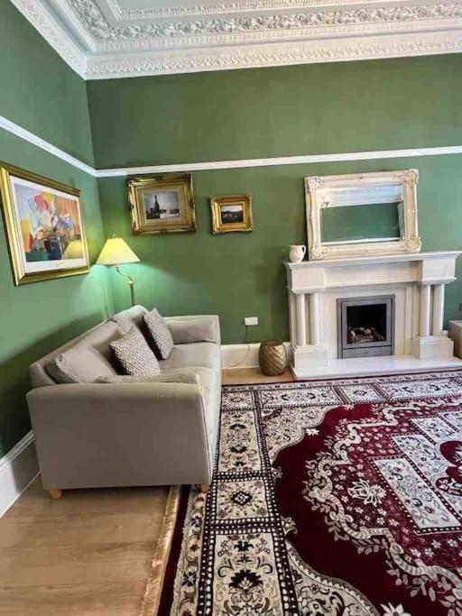 Apartment Luxury Victorian Spacious Flat *