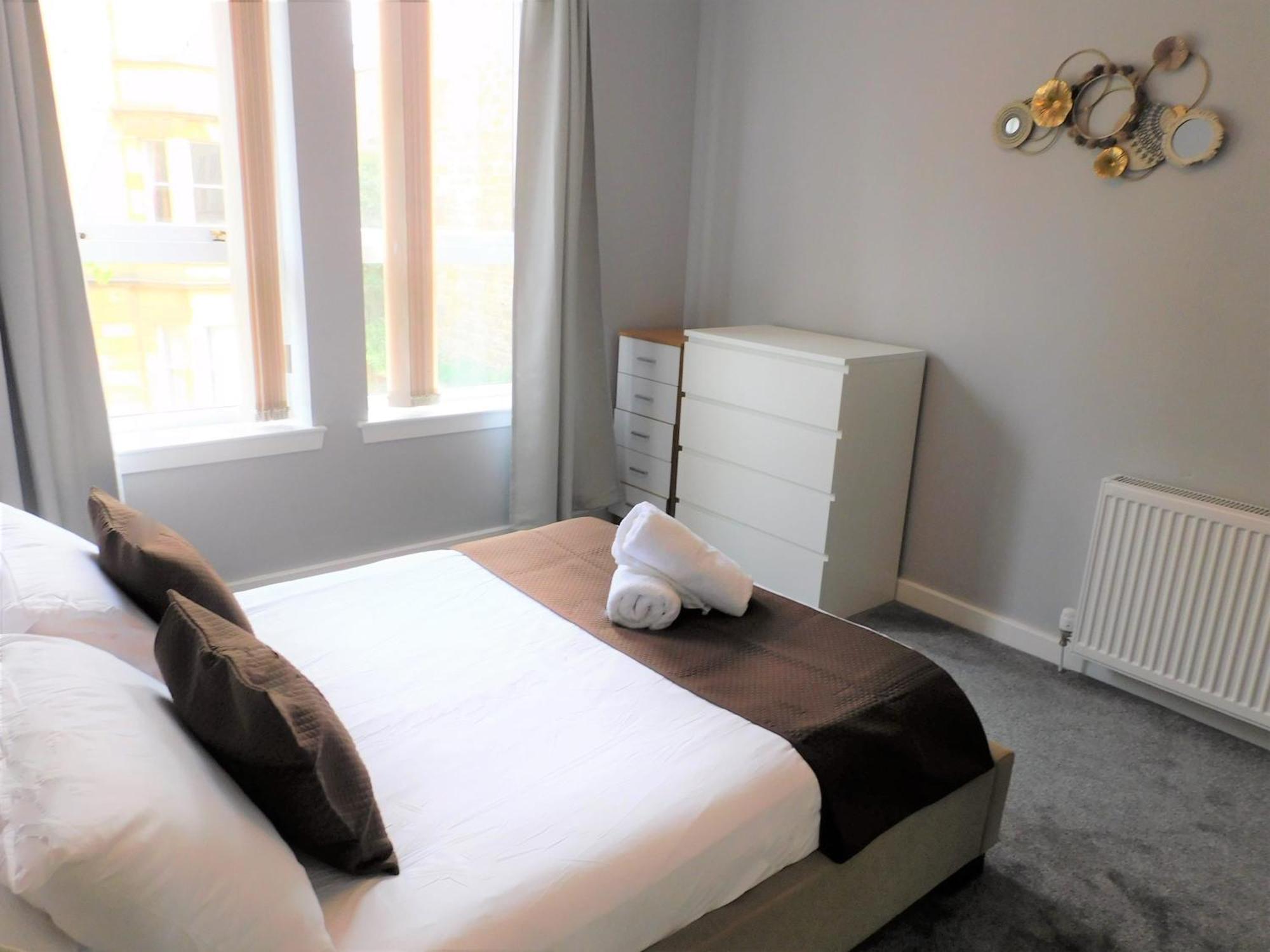Apartment City Centre 2 Bedroom Apt, Close To M8 & Tourist Attractions Glasgow