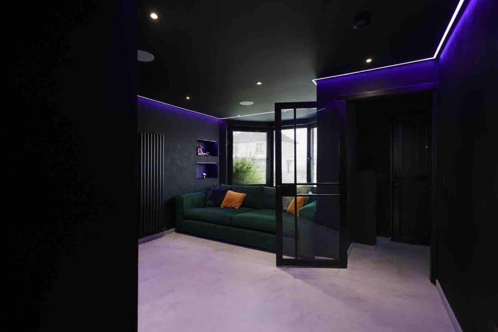 Luxury Couples Get-away Apartment *