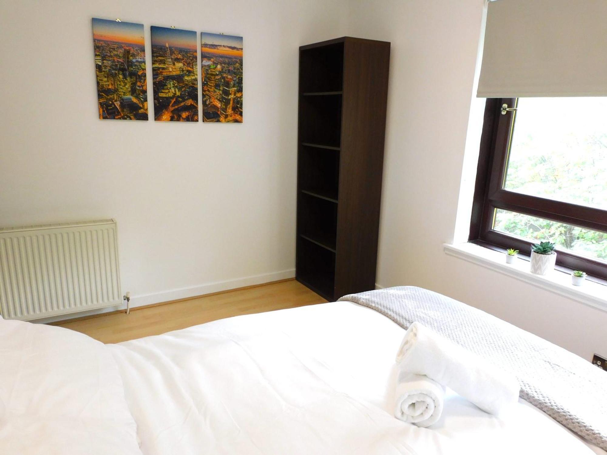 Charming 2 Bed Close To And Sec Hydro Apartment Glasgow