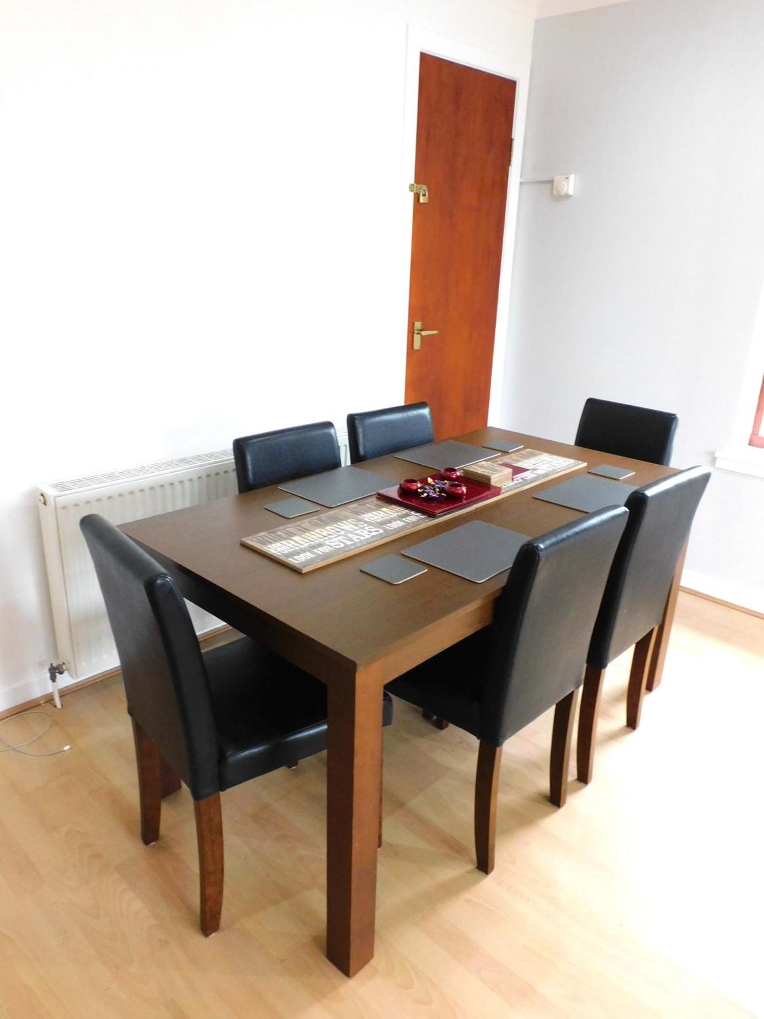 Charming 2 Bed Close To And Sec Hydro Glasgow