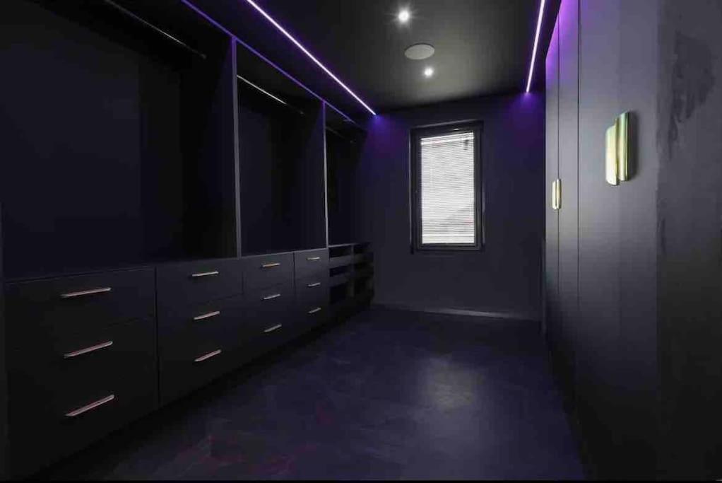 Luxury Couples Get-away Apartment Glasgow