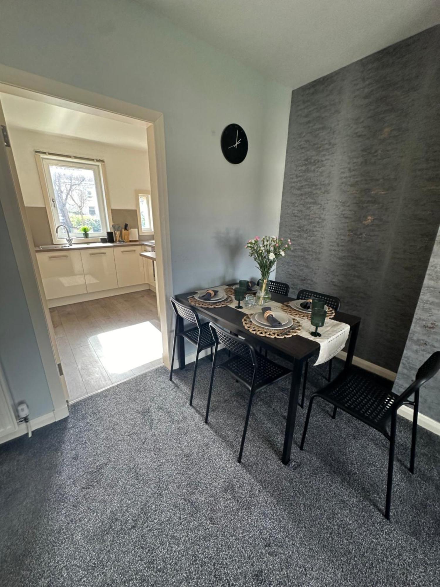 Apartment Modern Style , Separate Entrance
