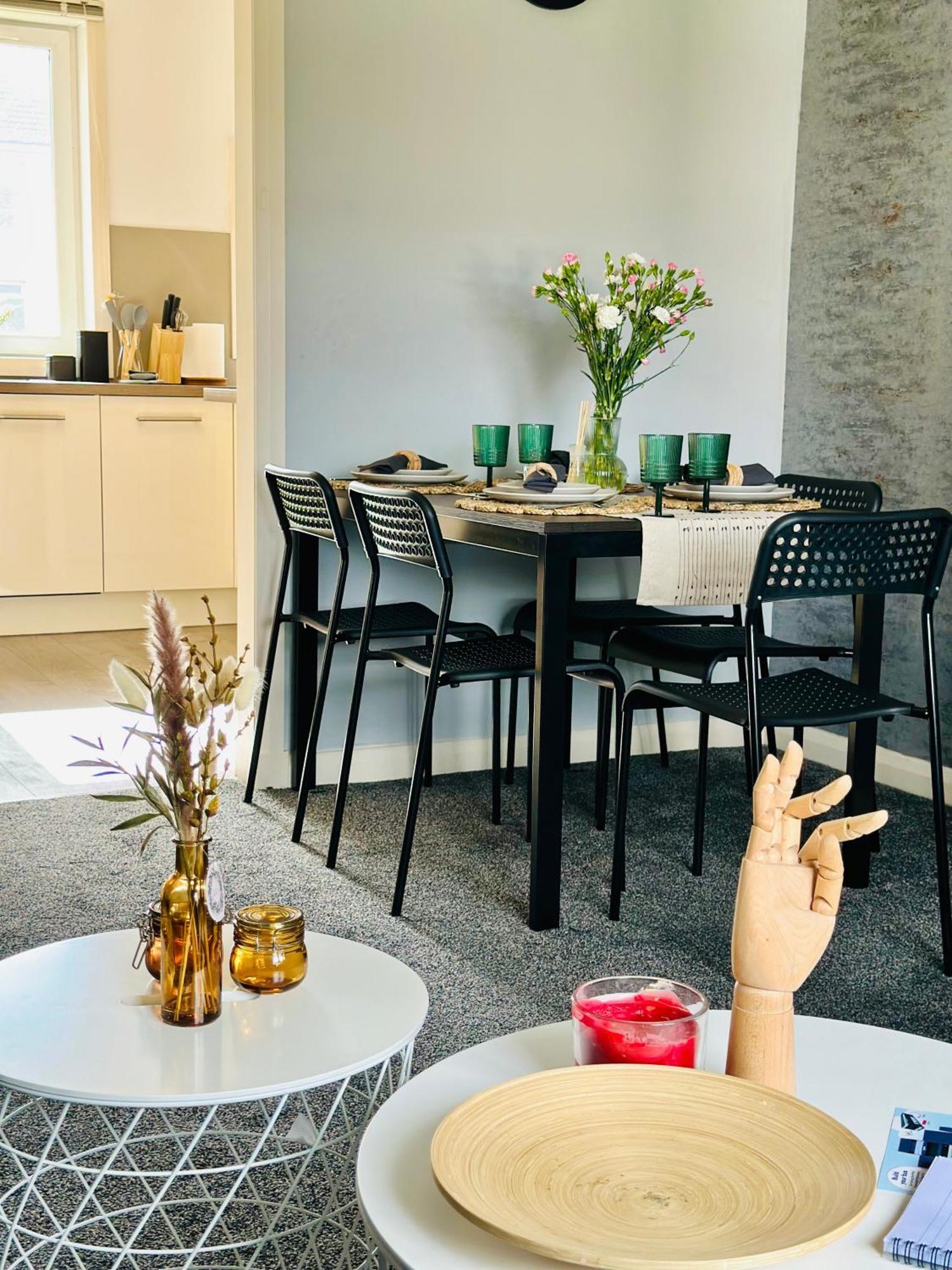 Apartment Modern Style , Separate Entrance *
