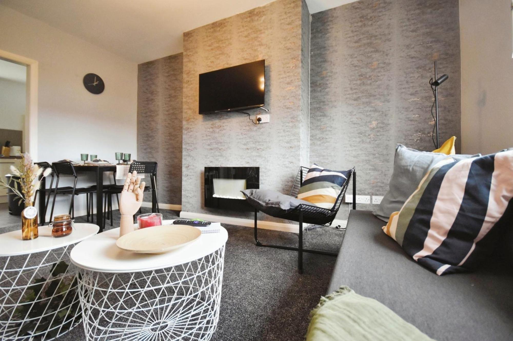 Apartment Modern Style , Separate Entrance