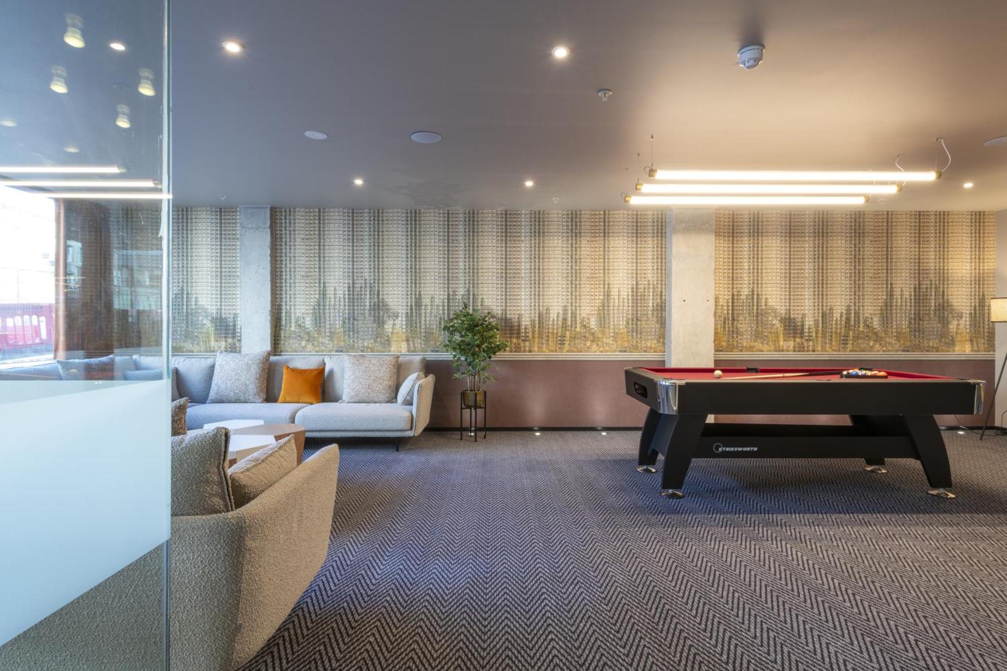 Hotel Sandman Signature 4*