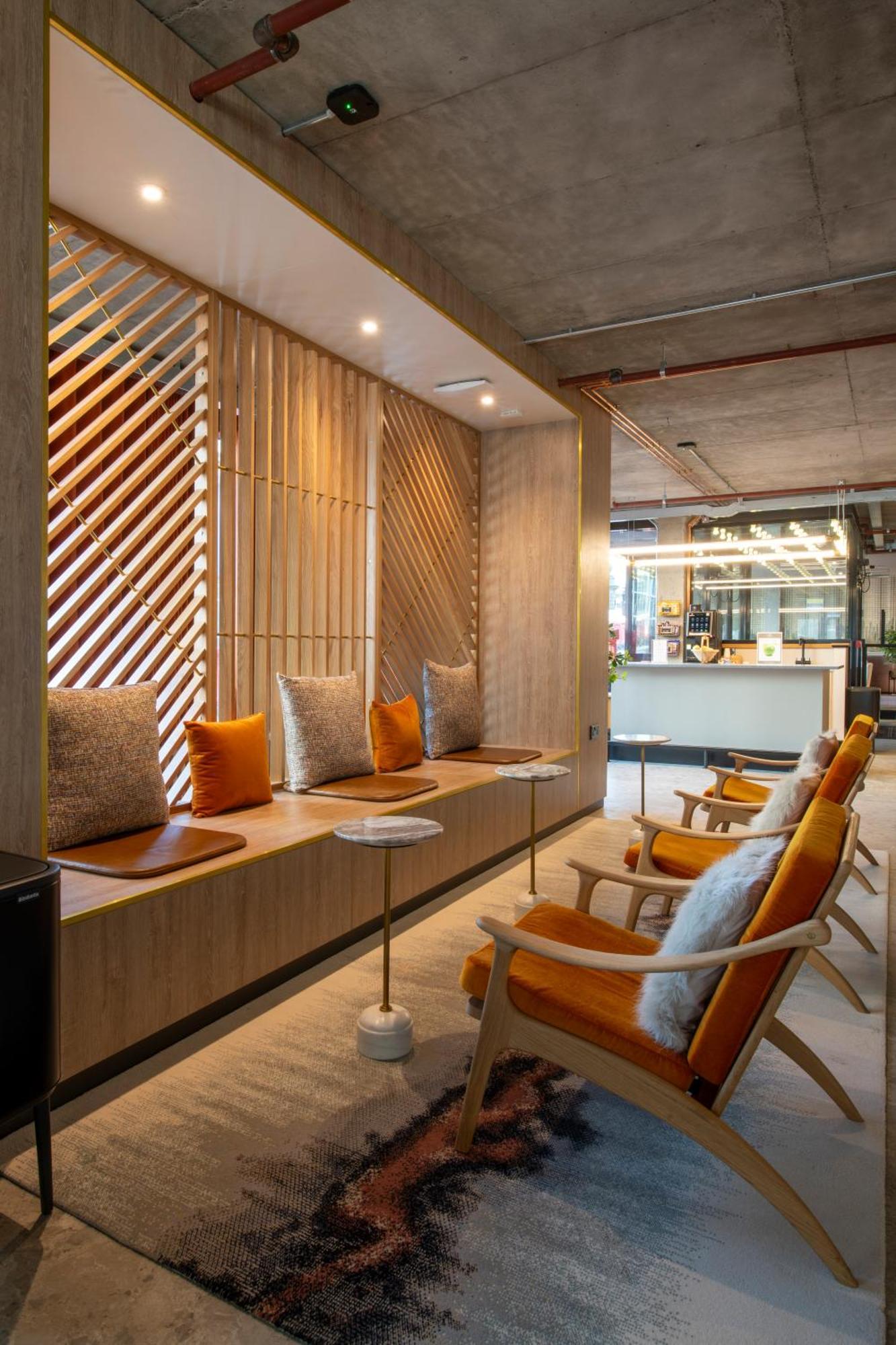 Hotel Sandman Signature